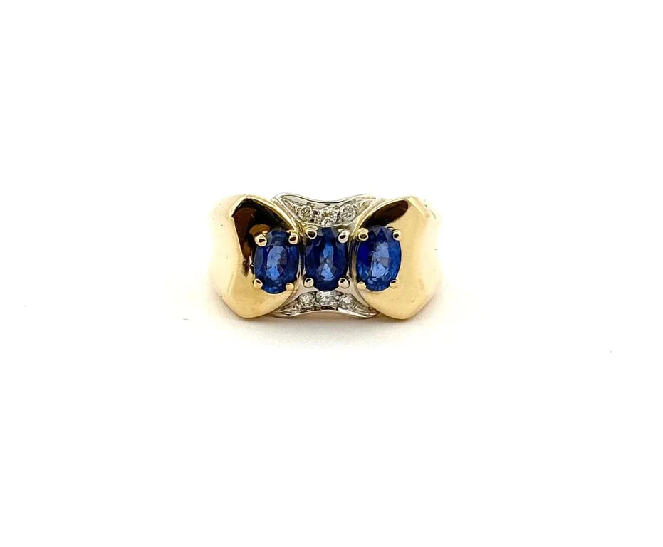 18-carat gold ring with sapphires and diamonds  - Image 8