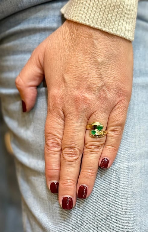 Vintage ring Toi & Moi yellow gold diamonds and emeralds  - Image 10