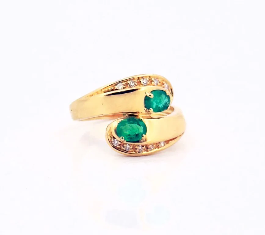 Vintage ring Toi & Moi yellow gold diamonds and emeralds  - Image 13