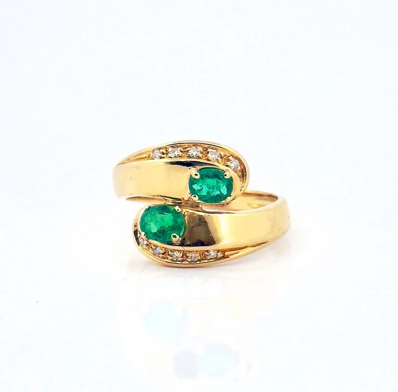 Vintage ring Toi & Moi yellow gold diamonds and emeralds  - Image 5