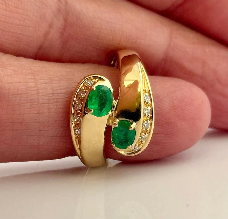 Vintage ring Toi & Moi yellow gold diamonds and emeralds  - Image 8
