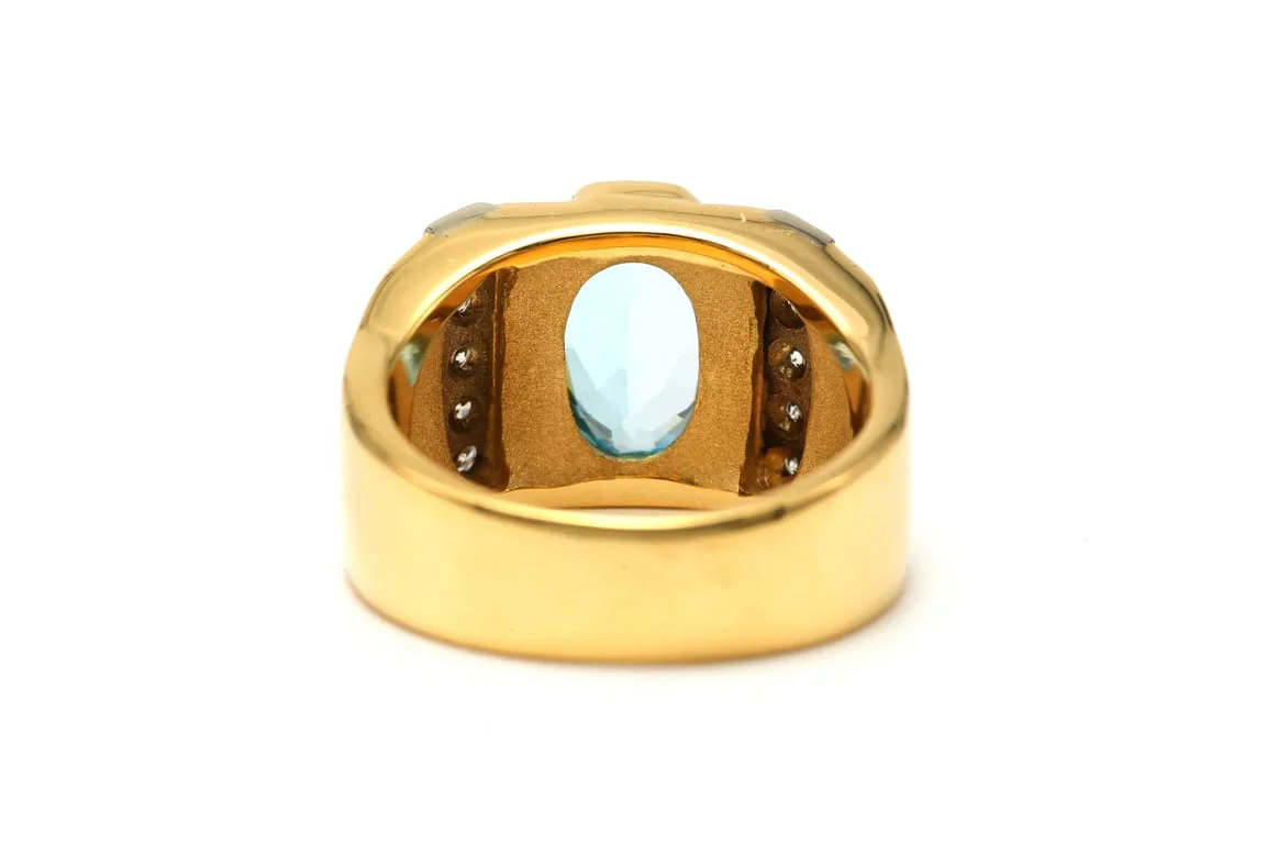 Contemporary MANFREDI ring in yellow gold, topaz and diamonds  - Image 5