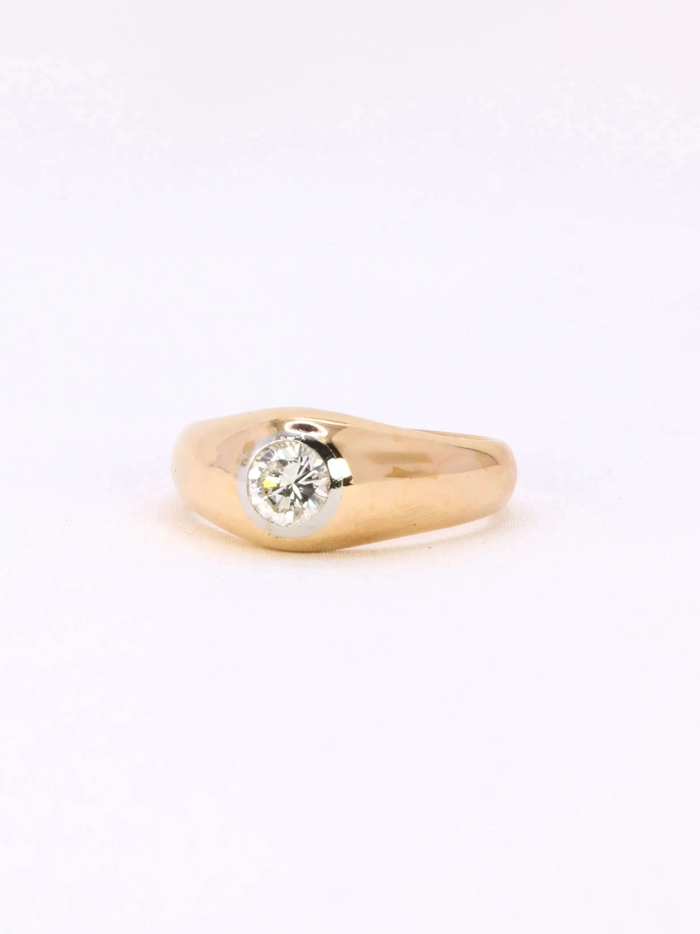 Vintage yellow gold diamond bangle ring - Image 3