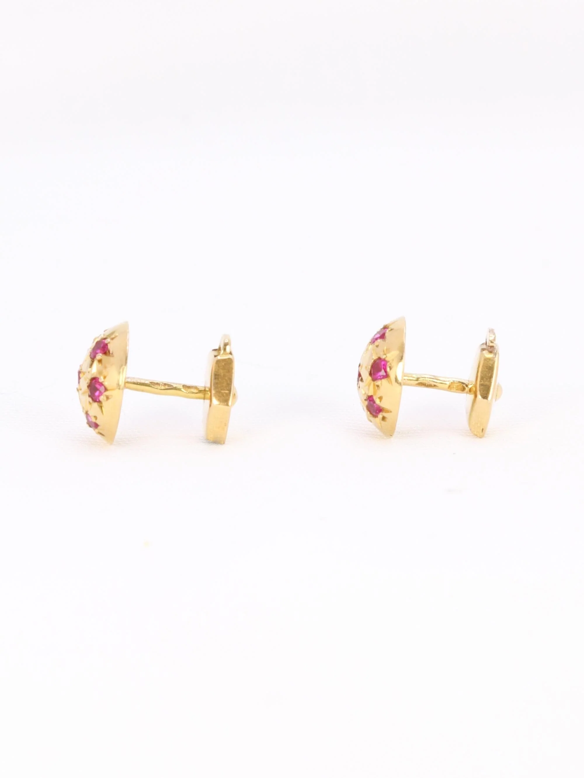 Yellow gold ruby half-ball earrings set with a star - Image 4