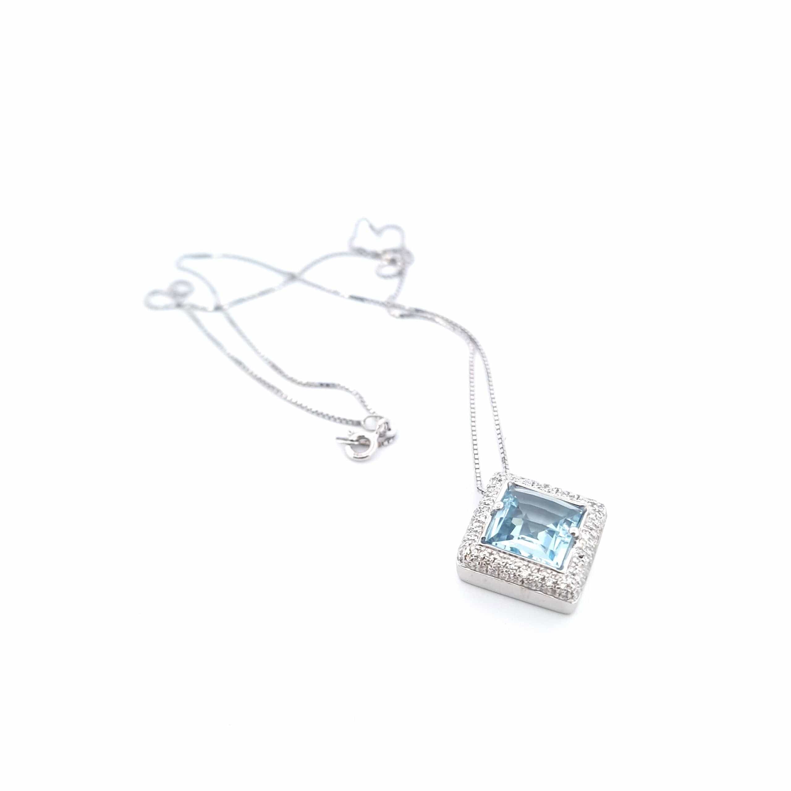 Necklace with 18K white gold pendant, blue topaz and diamonds  - Image 5
