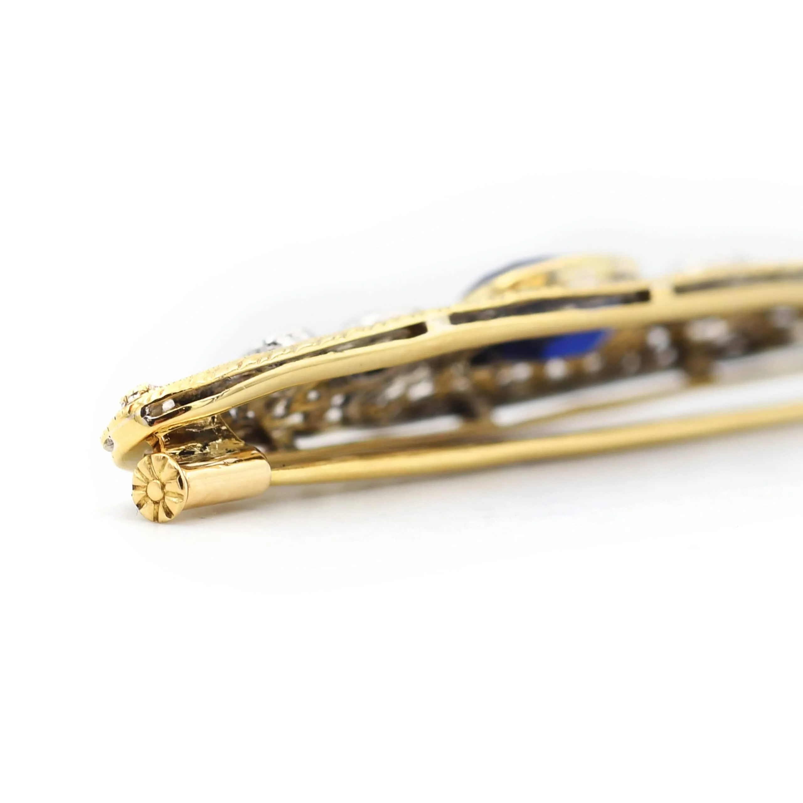 18 Carat Gold Brooch with Oval Sapphire and Diamonds  - Image 4